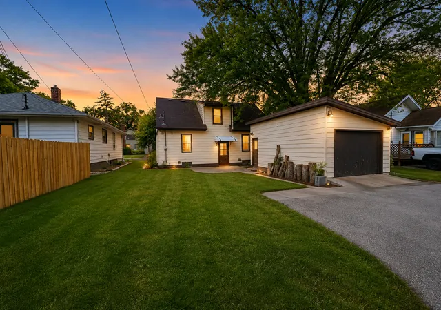 Photo 12 of Single family home for sale at 126 Riverside Dr Ne, Saint Cloud, MN 56304 | MLS# 7126961 | Listing updated on 2026-09-08