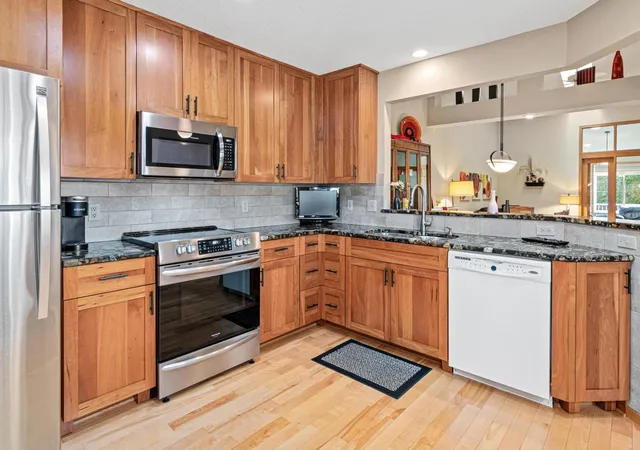 Photo 3 of Sale Pending at 9316 Kimberly Ln N, Maple Grove, MN 55311 | MLS# 7126963 | Listing updated on 2026-09-03