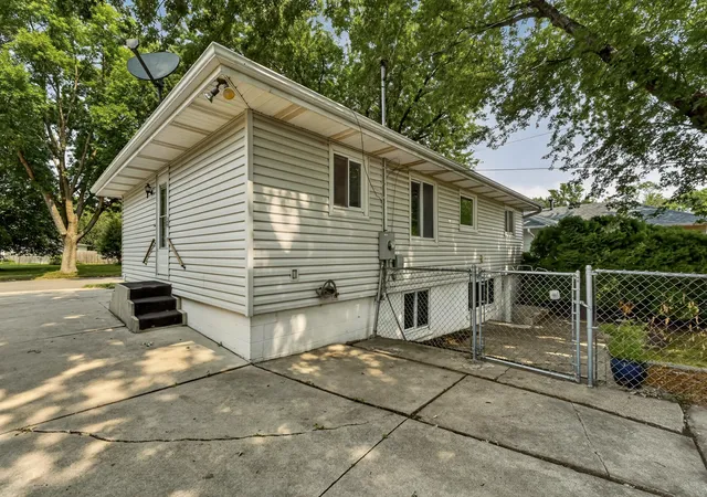 Photo 3 of Single family home for sale at 1706 34th Street NW, Rochester, MN 55901 | MLS# 7126980 | Listing updated on 2026-09-03