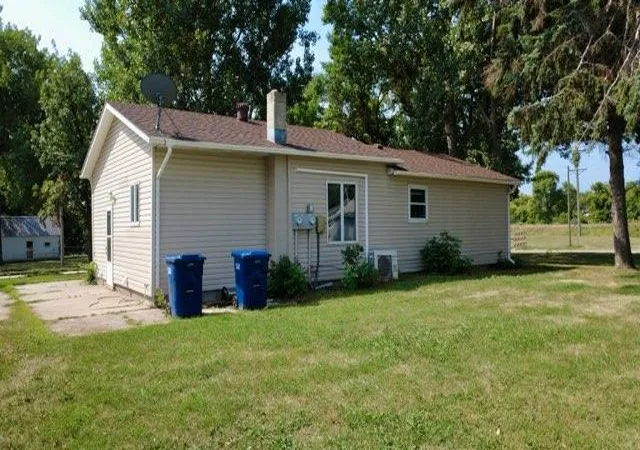 Photo 3 of Single family home for sale at 205 9th Avenue E, Lisbon, ND 58054 | MLS# 7126983 | Listing updated on 2026-08-26