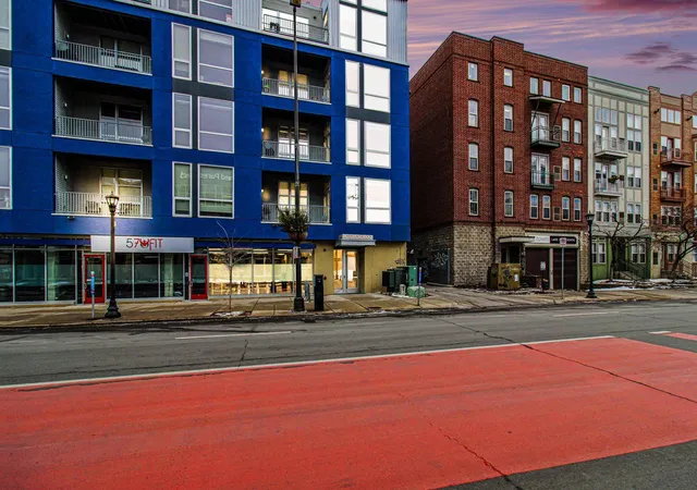 Photo 3 of Sale Pending at 1211 Lagoon Ave #410, Minneapolis, MN 55408 | MLS# 7126987 | Listing updated on 2026-10-08