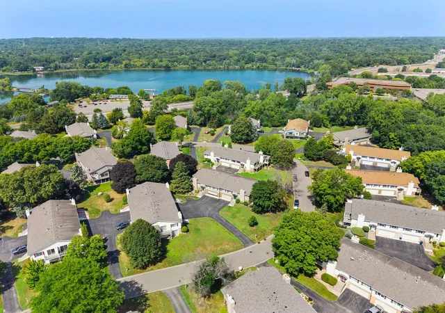4th image of 5332 Beachside Dr, Hopkins, MN 55343 | MLS# 7127000