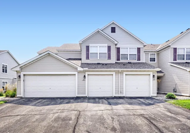 1st image of 688 Cobblestone Wy, Shakopee, MN 55379 | MLS# 7127001