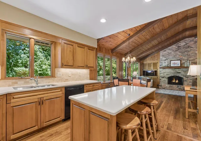 Photo 3 of Sale Pending at 17380 Hampton Ct, Minnetonka, MN 55345 | MLS# 7127004 | Listing updated on 2026-08-25