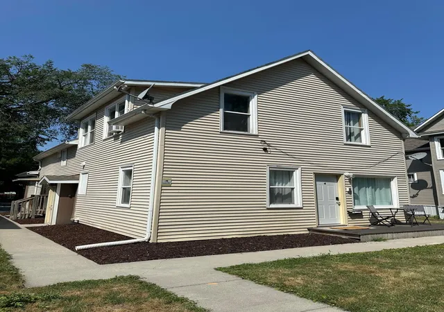 Photo 2 of Multi family home for sale at 727 3rd Street N, Fargo, ND 58102 | MLS# 7127015 | Listing updated on 2026-08-18