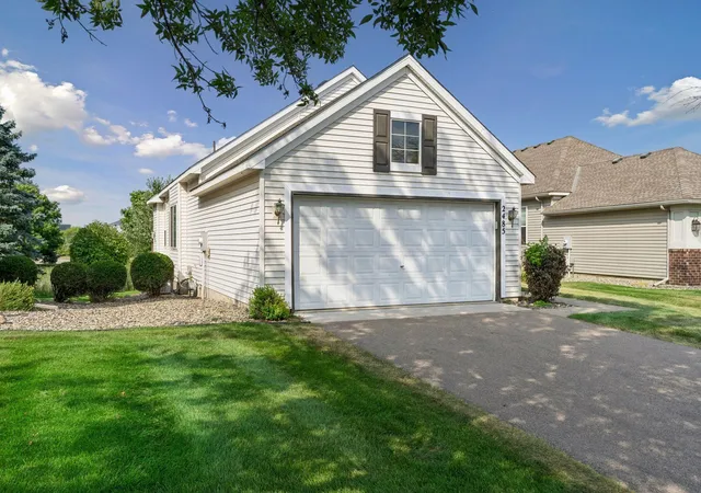 image of 2485 Prairie Oak Trl, Woodbury, MN 55125 | MLS# 7127016
