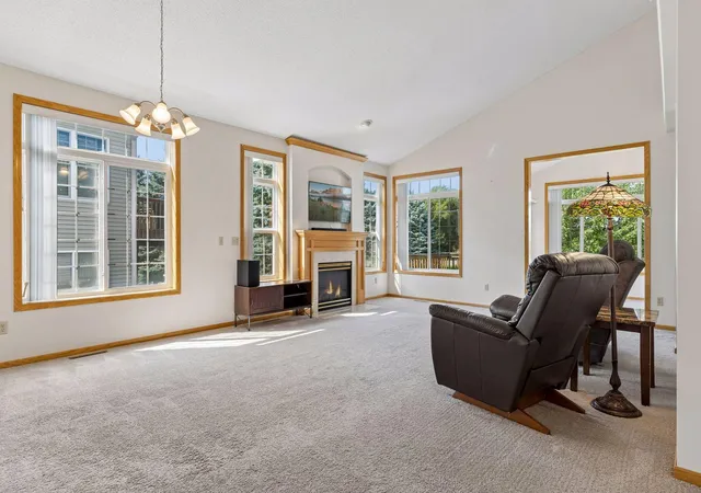 image of 2485 Prairie Oak Trl, Woodbury, MN 55125 | MLS# 7127016