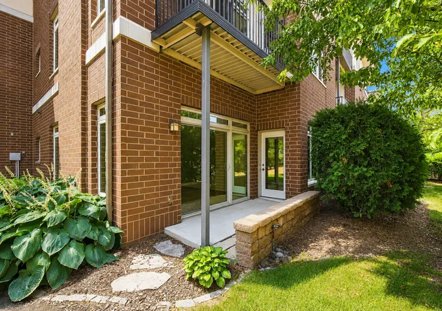 Listing Photo 4 - Condo for sale in building located at 3251 Louisiana Ave S, St. Louis Park, MN 55426 - Unit #111