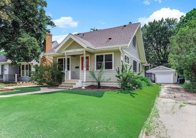 Photo 3 of Single family home for sale at 5309 Xerxes Ave S, Minneapolis, MN 55410 | MLS# 7127039 | Listing updated on 2026-08-27
