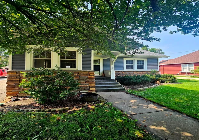 2nd image of 707 7th St Nw, Austin, MN 55912 | MLS# 7127049