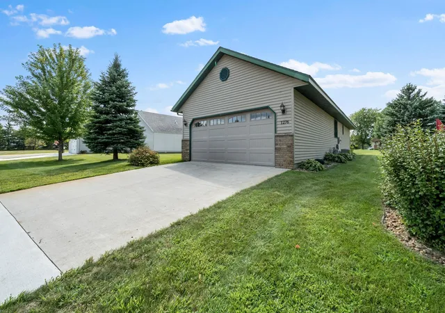 Photo 3 of Sale Pending at 1276 Westbrook Cir, Alexandria, MN 56308 | MLS# 7127059 | Listing updated on 2026-08-26