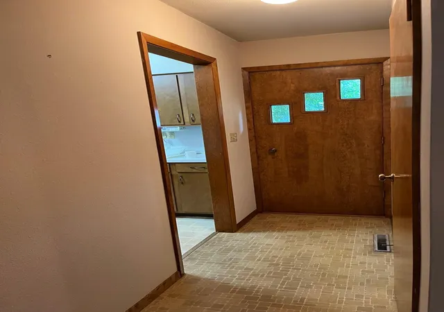Photo 3 of Sale Pending at 631 19th Street, Windom, MN 56101 | MLS# 7127067 | Listing updated on 2026-09-02