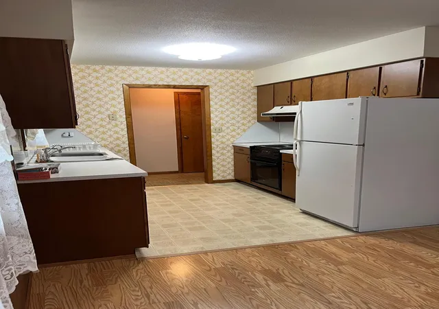 Photo 4 of Sale Pending at 631 19th Street, Windom, MN 56101 | MLS# 7127067 | Listing updated on 2026-09-02