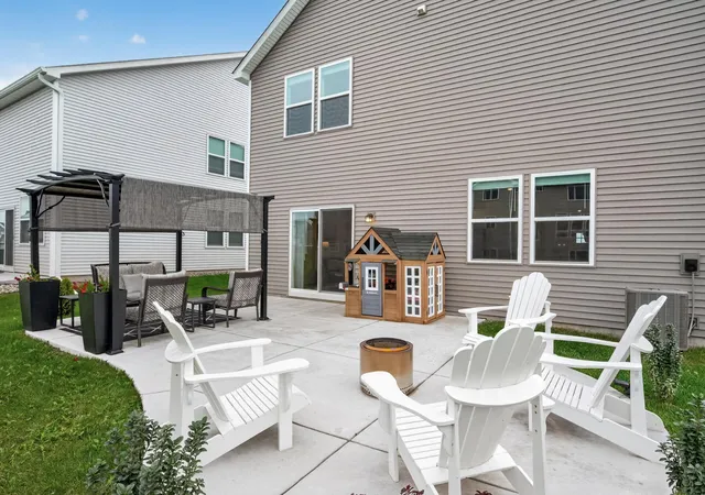 Photo 4 of Single family home for sale at 14345 Allerton Way, Rosemount, MN 55068 | MLS# 7127082 | Listing updated on 2026-10-07