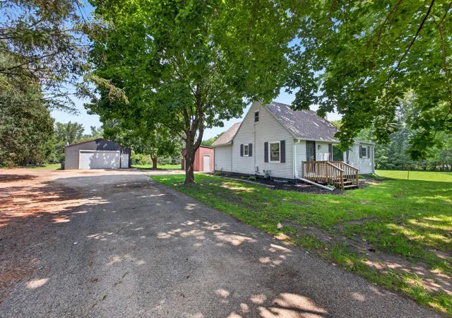 1st image of 3225 Pinewood Rd Se, Rochester, MN 55904 | MLS# 7127085