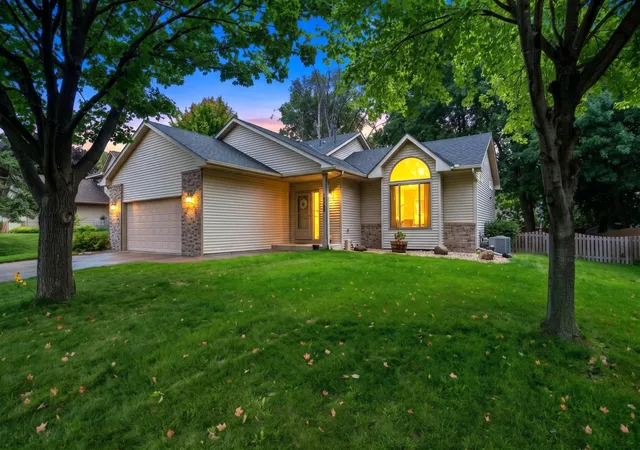 Single family home for sale at 14631 Meadowood Dr, Savage, MN 55378 | MLS# 7127090