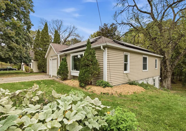 Photo 47 of Single family home for sale at 512 Hastings Ave, Saint Paul Park, MN 55071 | MLS# 7127094 | Listing updated on 2026-10-17