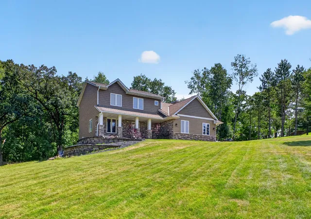 Photo 2 of Single family home for sale at 61658 257th Avenue, Mantorville, MN 55955 | MLS# 7127100 | Listing updated on 2026-08-22