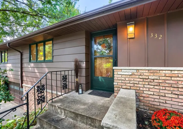 Photo 2 of Sale Pending at 332 Floral Dr W, Saint Paul, MN 55126 | MLS# 7127124 | Listing updated on 2026-09-24