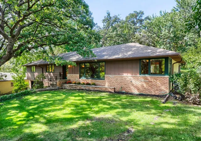 Photo 3 of Sale Pending at 332 Floral Dr W, Saint Paul, MN 55126 | MLS# 7127124 | Listing updated on 2026-09-24