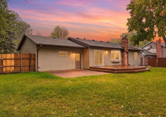 Photo 4 of Single family home for sale at 2602 Hawthorne Ln, Stillwater, MN 55082 | MLS# 7127135 | Listing updated on 2026-10-07