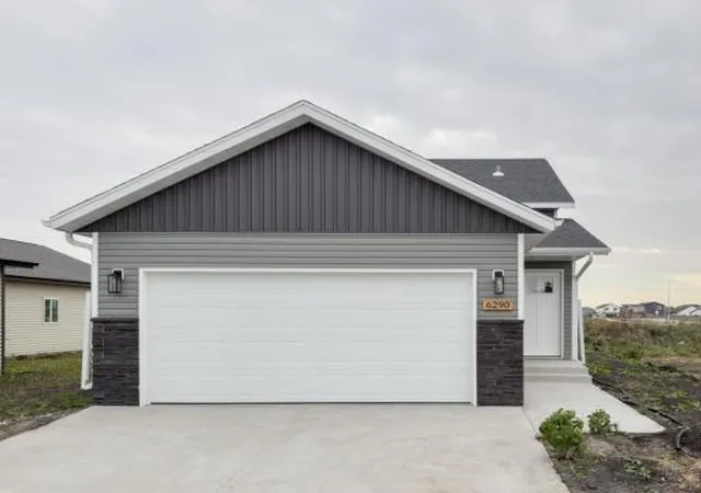1st image of 1896 19th Ave N, Wahpeton, ND 58075 | MLS# 7127140