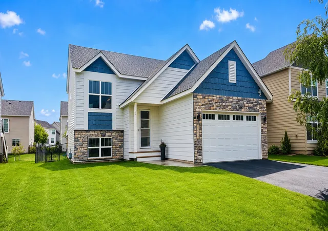 Photo 3 of Single family home for sale at 15213 Tiger St Nw, Anoka, MN 55303 | MLS# 7127181 | Listing updated on 2026-09-16