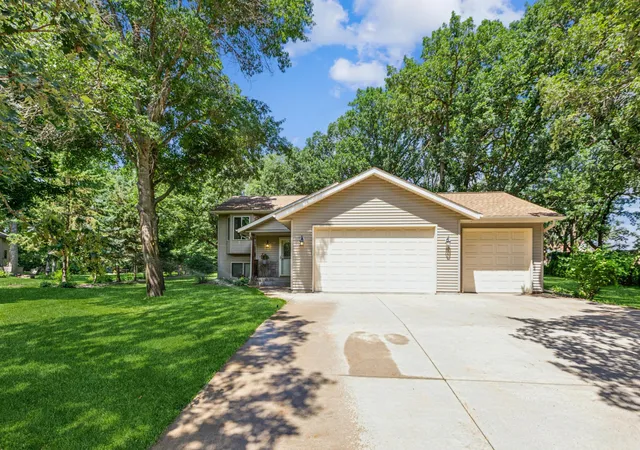 Photo 1 of Sale Pending at 3185 Joyce St, Saint Cloud, MN 56303 | MLS# 7127207 | Listing updated on 2026-08-27