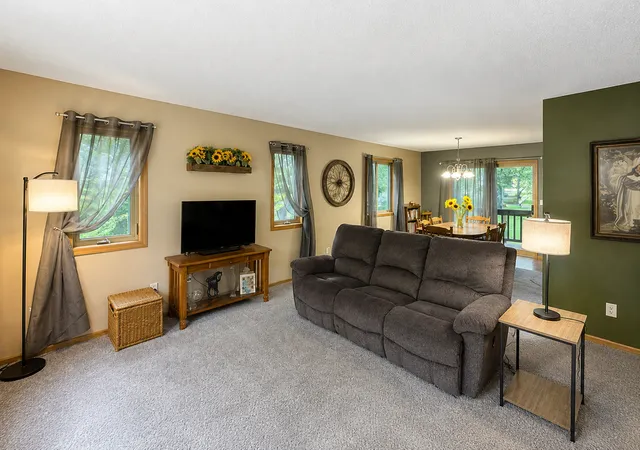 Photo 3 of Single family home for sale at 3185 Joyce St, Saint Cloud, MN 56303 | MLS# 7127207 | Listing updated on 2026-10-02