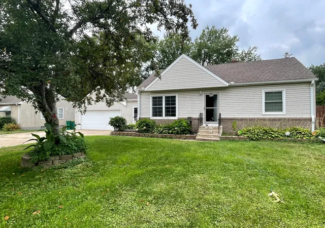 Photo 2 of Single family home for sale at 4917 Abbott Ave N, Minneapolis, MN 55429 | MLS# 7127211 | Listing updated on 2026-08-25