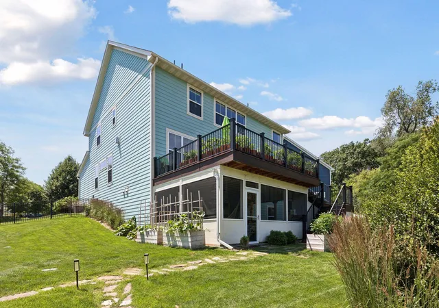 image of 7623 Addisen Ct, Inver Grove Heights, MN 55077 | MLS# 7127226