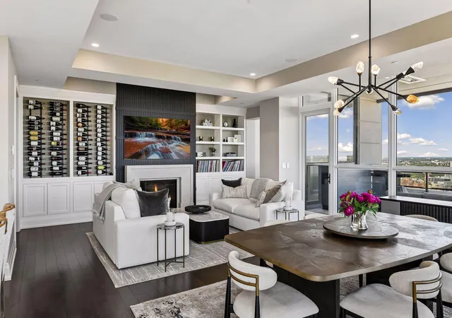 Photo 3 of Condo for sale at 1111 W River Pkwy #32C, Minneapolis, MN 55415 | MLS# 7127232 | Listing updated on 2026-09-22
