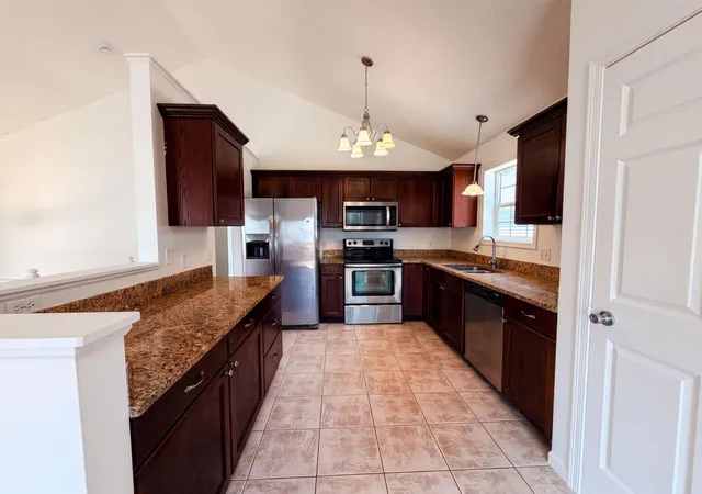 Photo 2 of Single family home for sale at 7476 Hampton Ln, Shakopee, MN 55379 | MLS# 7127264 | Listing updated on 2026-08-27