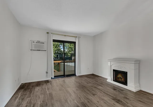 4th image of 909 E Baker St, Saint Joseph, MN 56374 | MLS# 7127277
