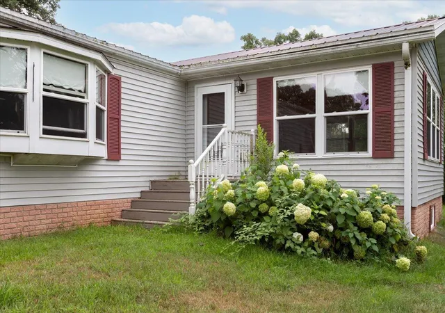 4th image of N9912 330Th St, Boyceville, WI 54725 | MLS# 7127289