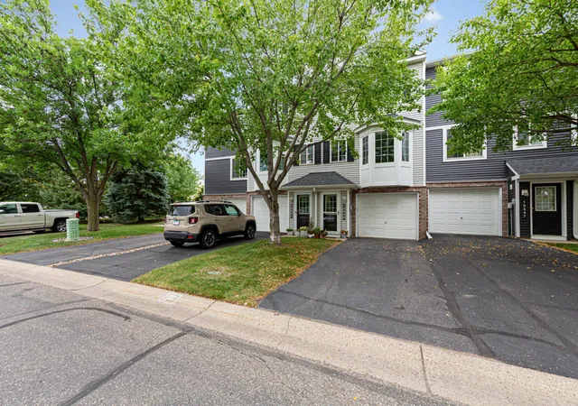 Photo 3 of Single family home for sale at 15549 Flyboat Ln #63, Saint Paul, MN 55124 | MLS# 7127292 | Listing updated on 2026-10-01