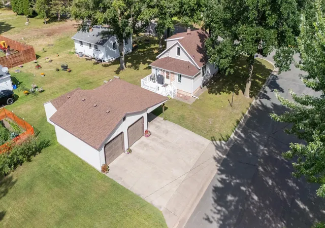 2nd image of 712 4th Ave Sw, Little Falls, MN 56345 | MLS# 7127295