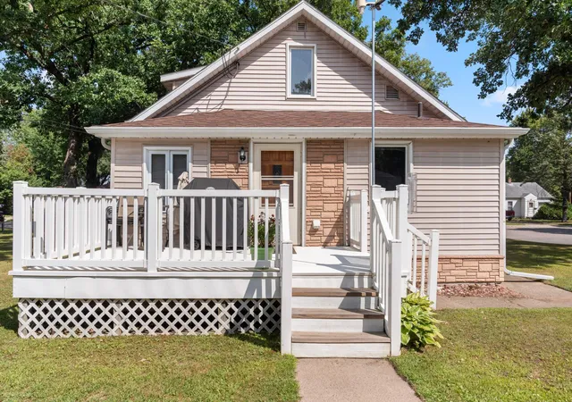 4th image of 712 4Th Ave Sw, Little Falls, MN 56345 | MLS# 7127295