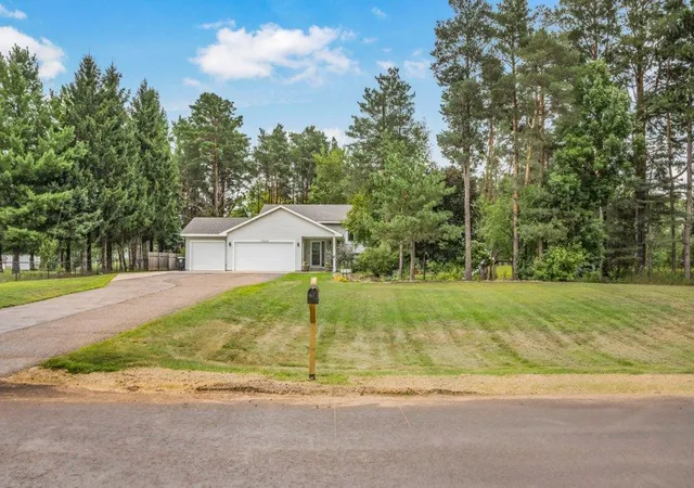 Photo 1 of Single family home for sale at 17629 Iguana St Nw, Anoka, MN 55303 | MLS# 7127302 | Listing updated on 2026-09-01