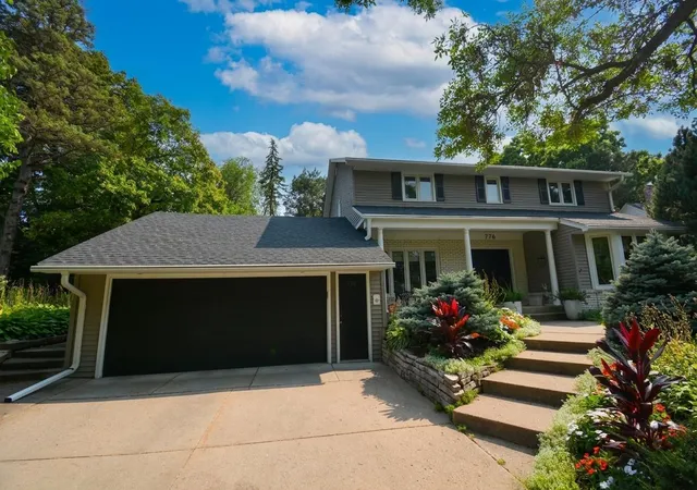 Photo 1 of Single family home for sale at 776 Upper Colonial Dr, Saint Paul, MN 55118 | MLS# 7127308 | Listing updated on 2026-08-22
