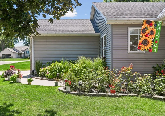 5th image of 821 Lancer Dr Ne, Owatonna, MN 55060 | MLS# 7127310