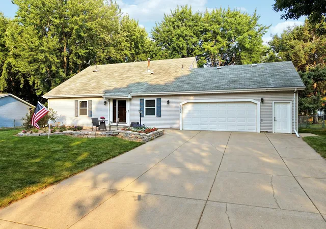 1st image of 6962 Ideal Ave S, Cottage Grove, MN 55016 | MLS# 7127311