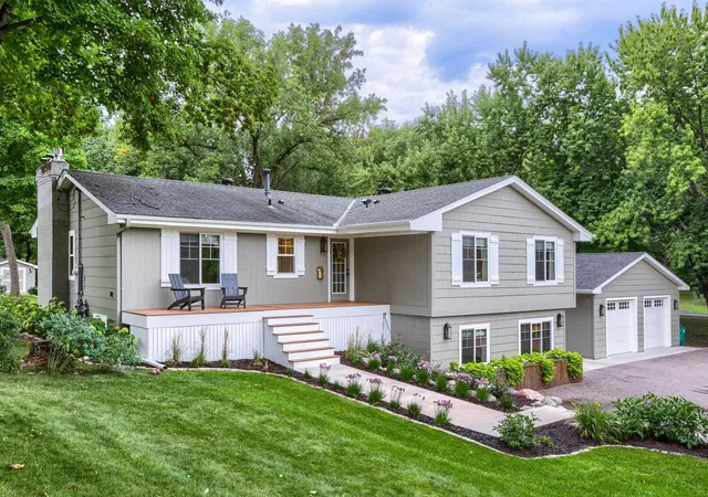 Photo 3 of Sale Pending at 8605 Maple Grv Pkwy N, Maple Grove, MN 55311 | MLS# 7127320 | Listing updated on 2026-09-16