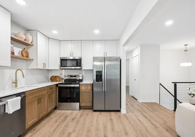 Photo 3 of Townhouse for sale at 18121 Covington Path, Minnetonka, MN 55345 | MLS# 7127322 | Listing updated on 2026-08-17