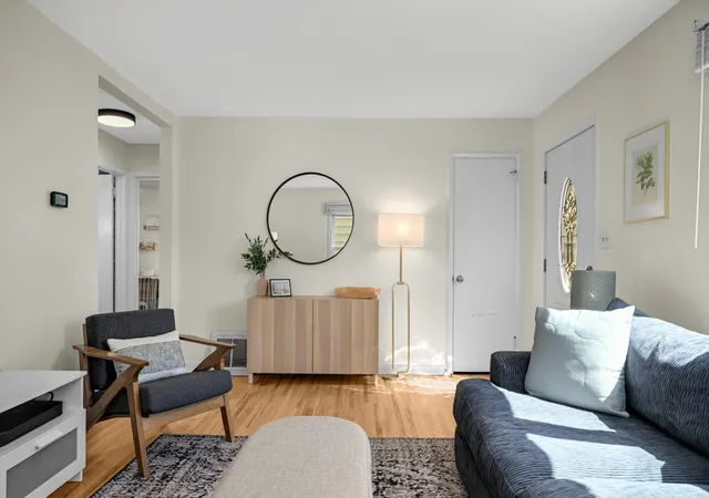 Photo 3 of Sale Pending at 2836 Kentucky Ave S, Minneapolis, MN 55426 | MLS# 7127323 | Listing updated on 2026-08-27