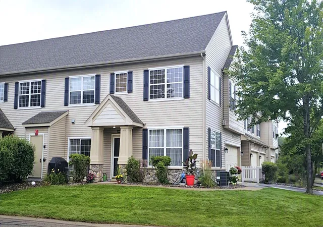 1st image of 11122 Aberdeen St Ne #E, Minneapolis, MN 55449 | MLS# 7127325