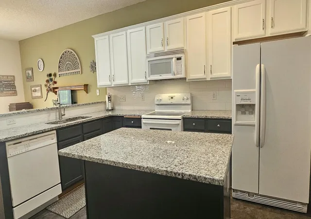 image of 11122 Aberdeen St Ne #E, Minneapolis, MN 55449 | MLS# 7127325