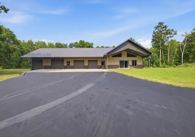 2nd image of 33210 Rolling Oaks Ln, Motley, MN 56466 | MLS# 7127328