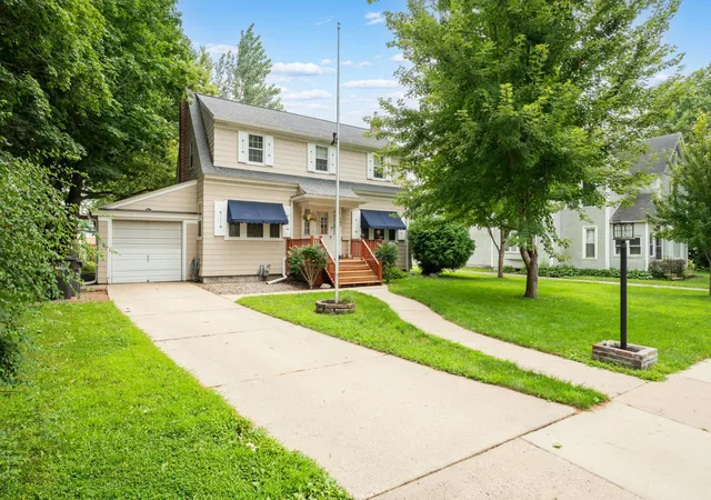 1st image of 303 1st St Sw, Austin, MN 55912 | MLS# 7127333