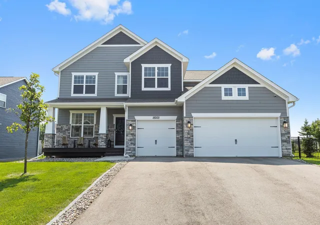 Photo 3 of Single family home for sale at 18203 Hideaway Trl, Lakeville, MN 55044 | MLS# 7127348 | Listing updated on 2026-08-28